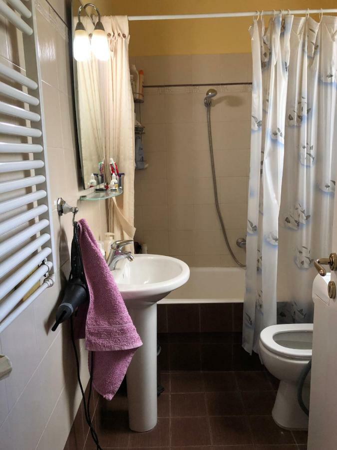 Anna Apartment In Kypseli Atenas Exterior foto