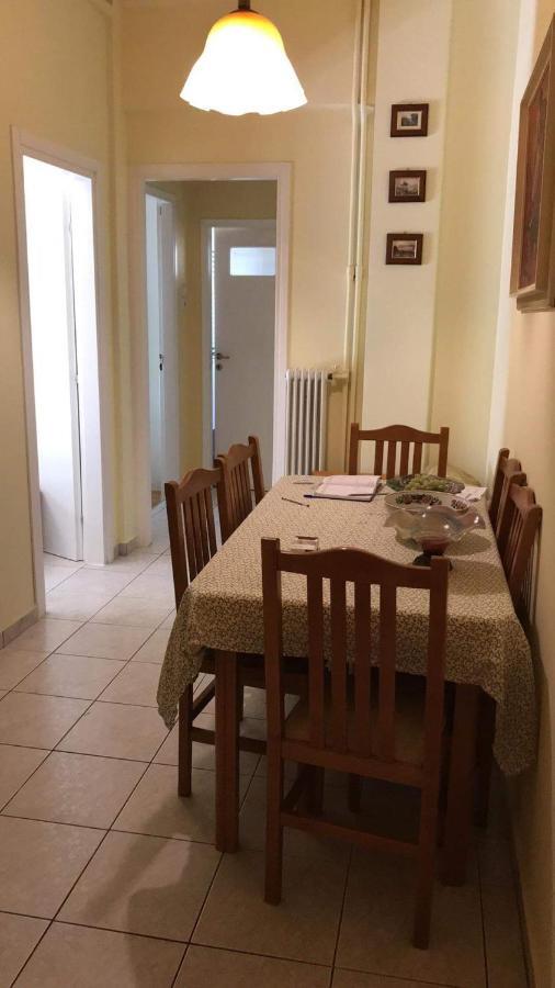 Anna Apartment In Kypseli Atenas Exterior foto
